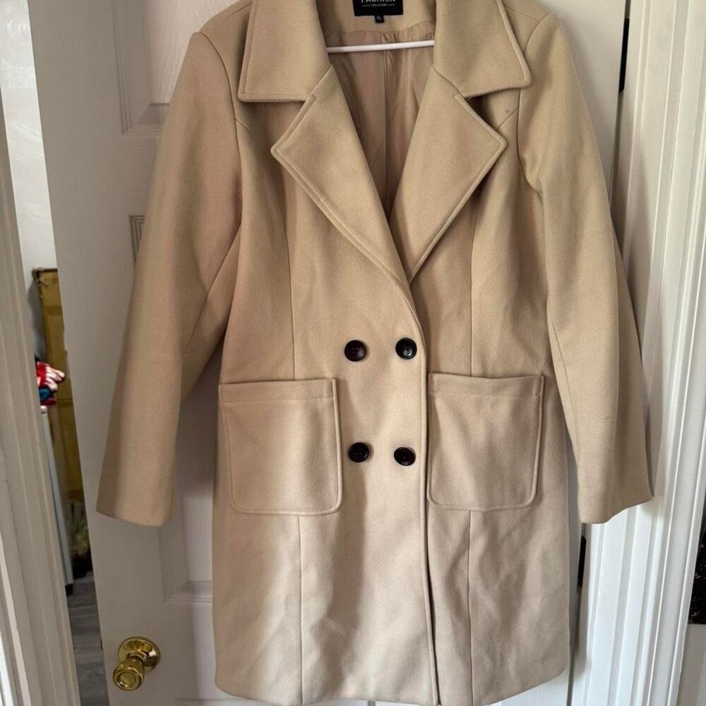Fashion Collection Tan Peacoat w/ Pockets- Size Women's Extra-Large